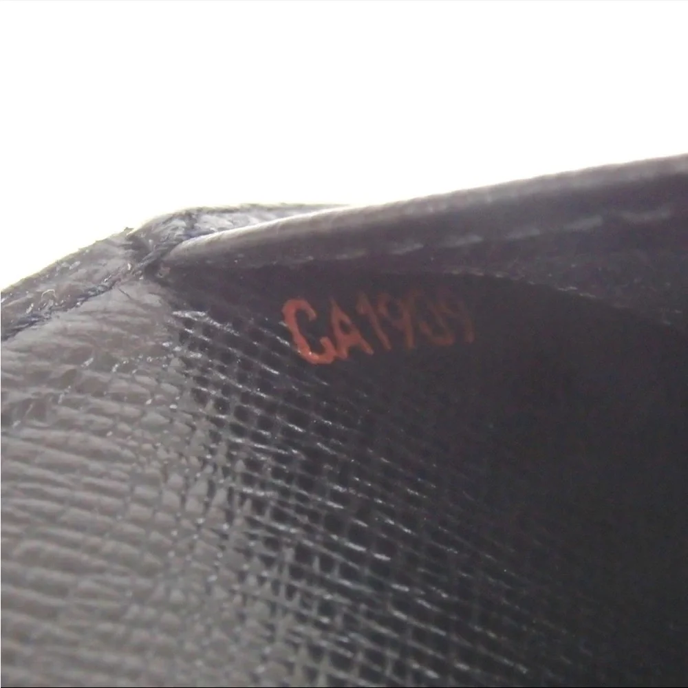 Louis Vuitton black Textured Wallet agenda Epi leather